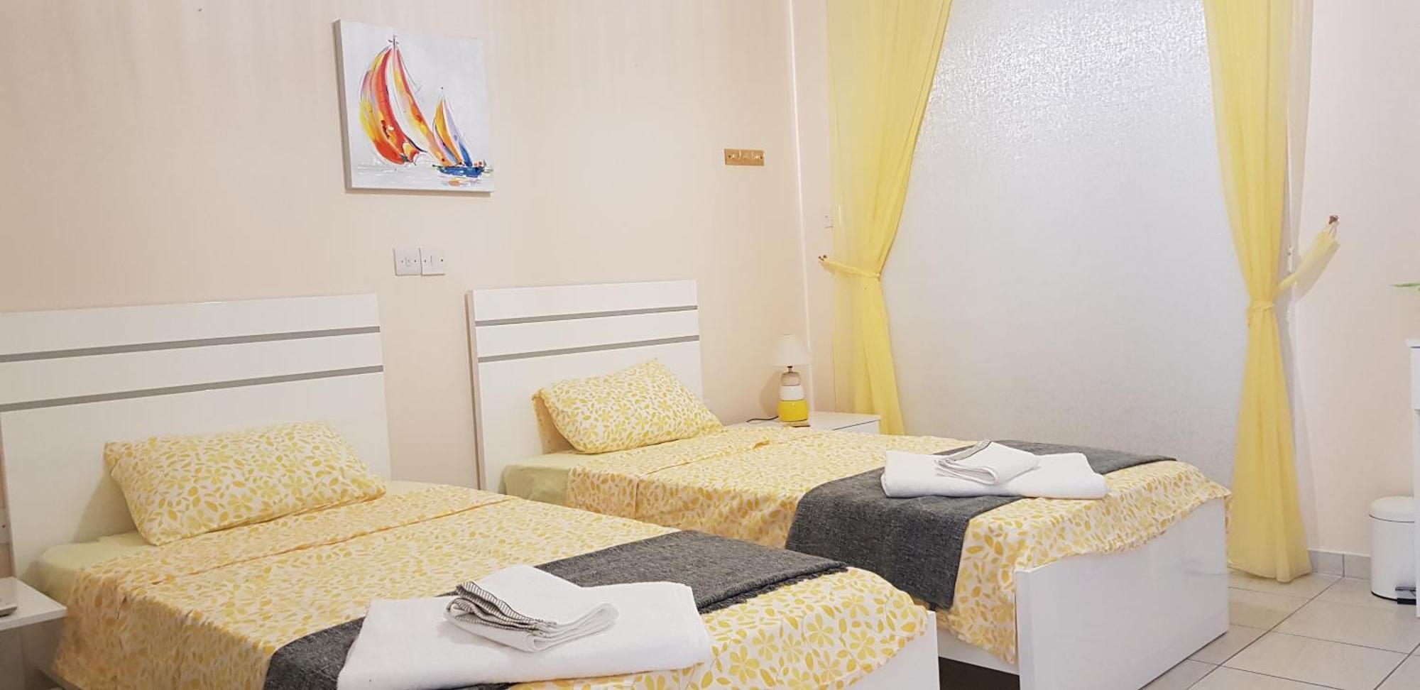 Sunny View - A Stunning Apartment With Private Rooftop Paphos Kültér fotó